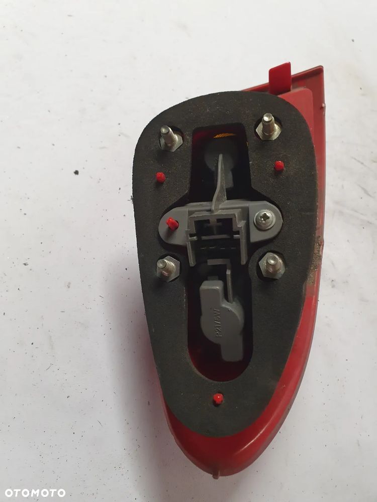 * LAMPA TYLNA LEWA TYŁ LEWO ALFA ROMEO 147 - 6