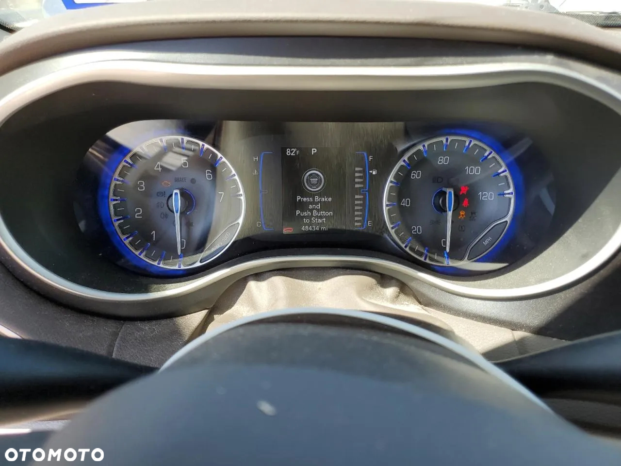 Chrysler Pacifica - 10