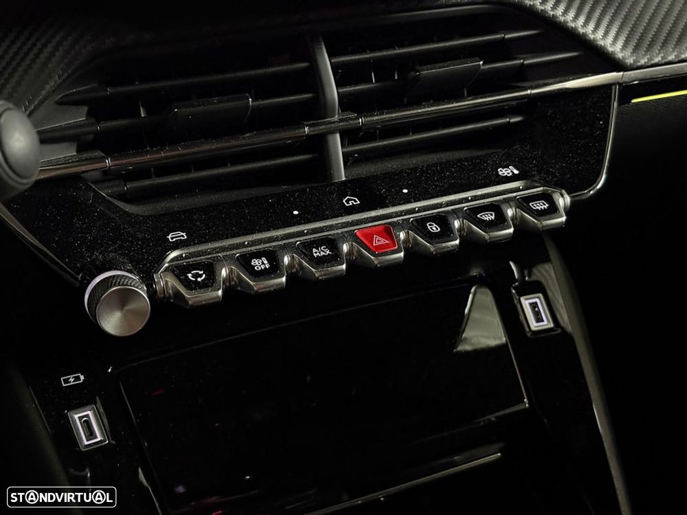 Peugeot 208 1.2 Hybrid GT e-DCS6 - 18