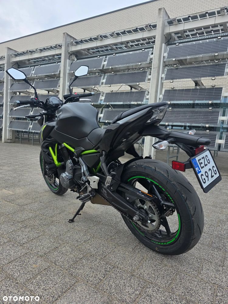 Kawasaki Z 650 - 6