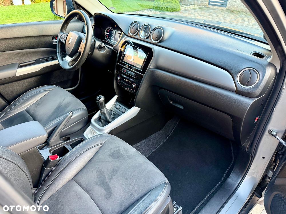 Suzuki Vitara 1.6 XLED 2WD - 29