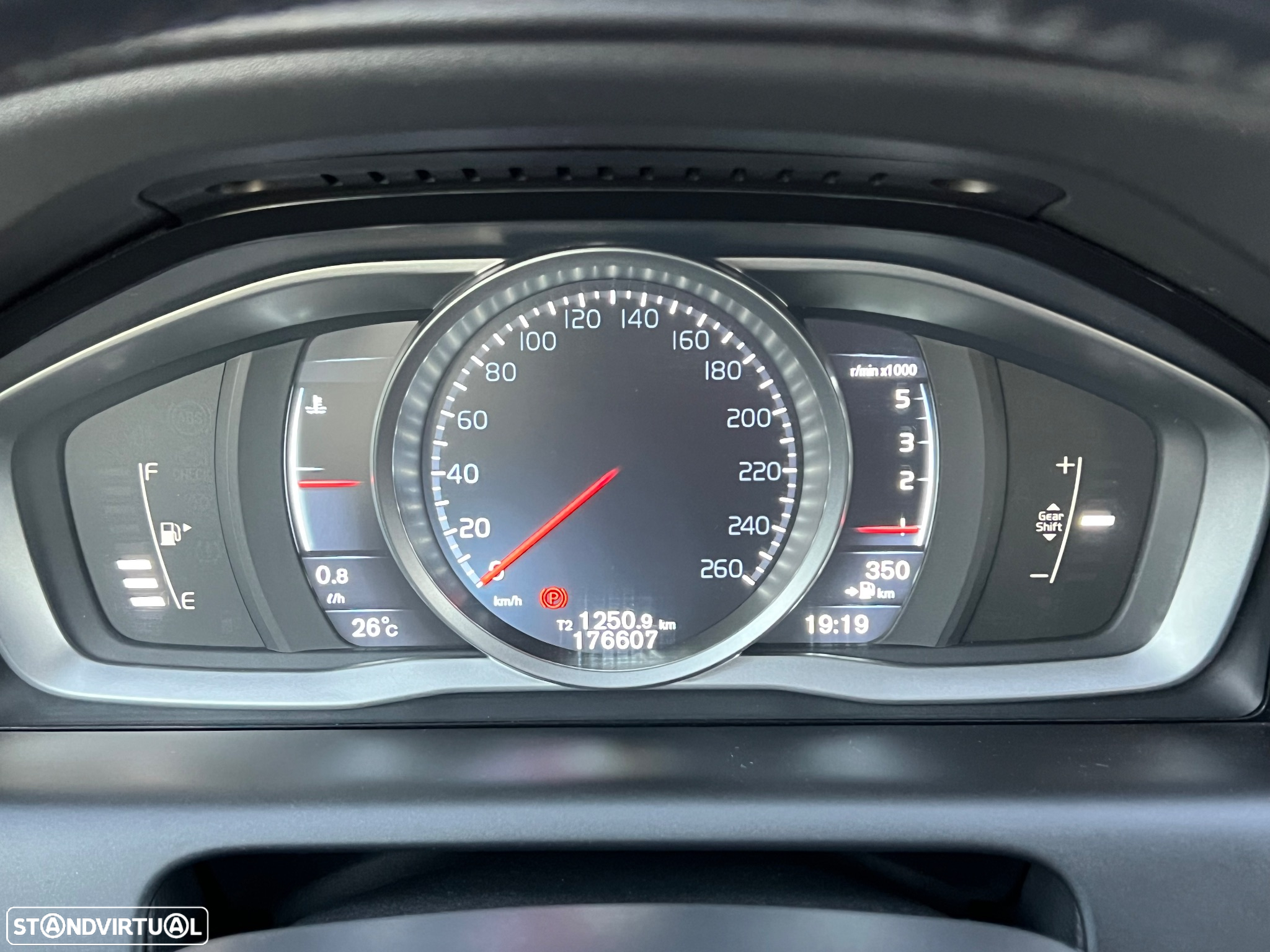 Volvo XC 60 2.0 D4 Momentum - 17