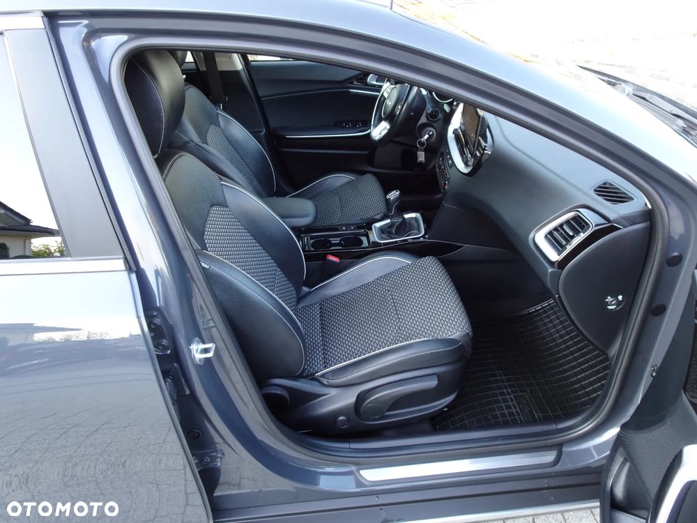 Kia XCeed 1.5 T-GDI L - 16