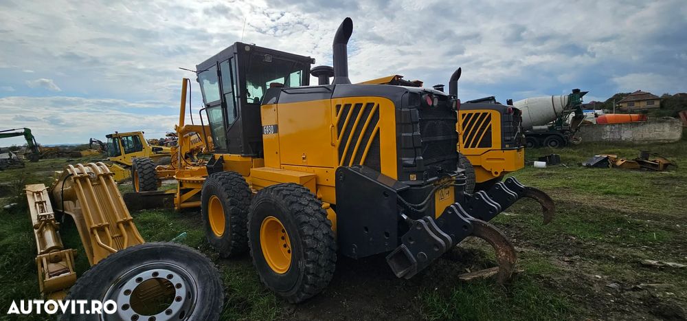 Volvo G930 Greder 6X4 - 4