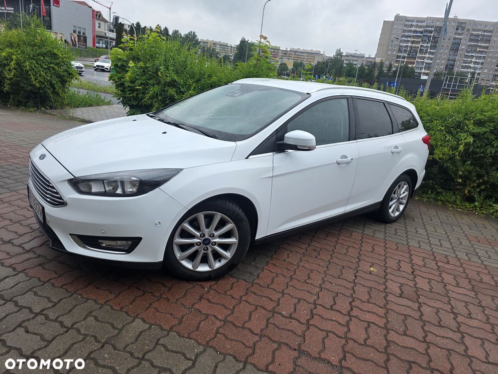 Ford Focus 1.0 EcoBoost STart-Stopp-System TITANIUM DESIGN - 2