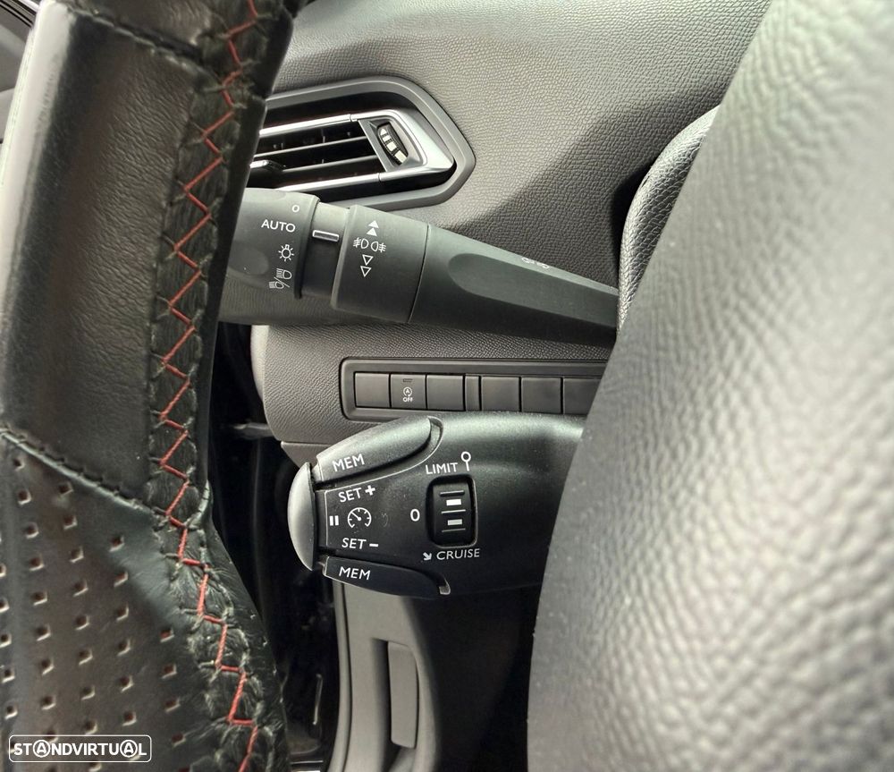 Peugeot 308 1.2 PureTech GT Line - 15