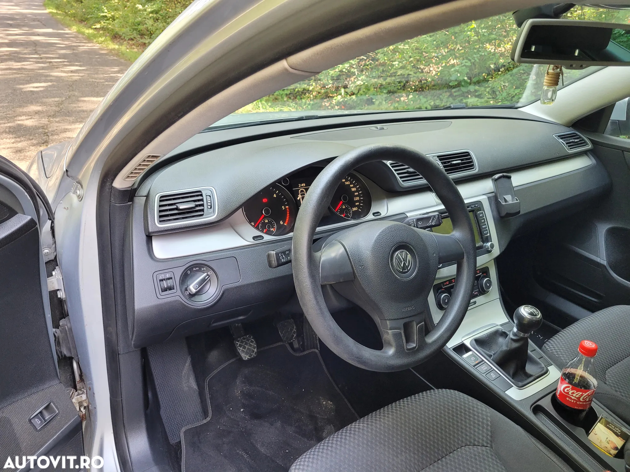 Volkswagen Passat - 13