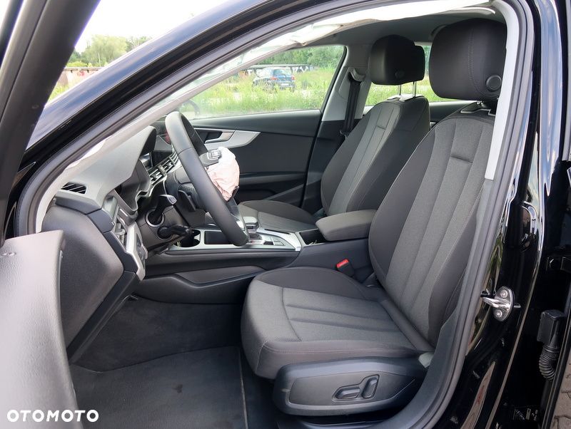 Audi A4 Limousine 35 TFSI mHEV Advanced S tronic - 8