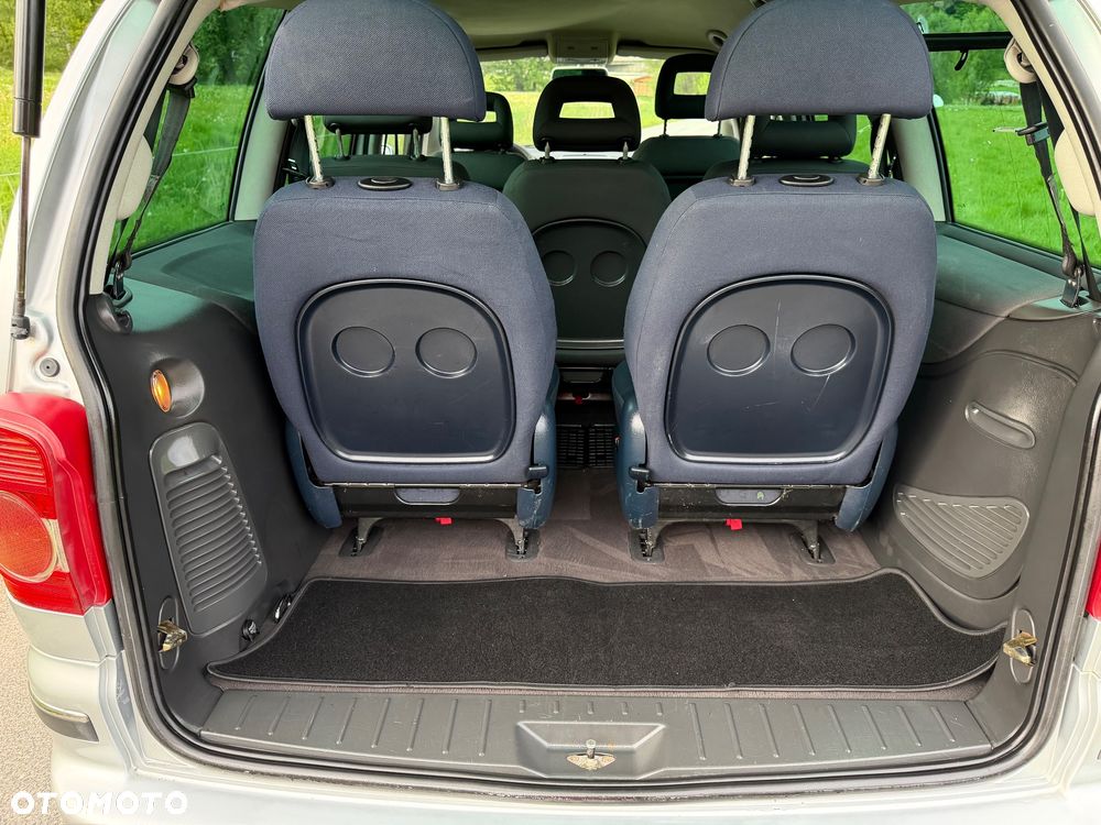 Volkswagen Sharan 1.9 TDI Comfortline Family - 13