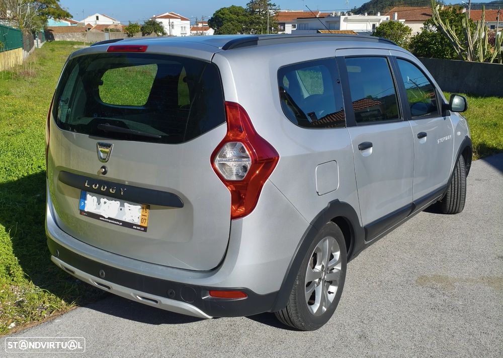 Dacia Lodgy 1.5 dCi Stepway 7L - 9