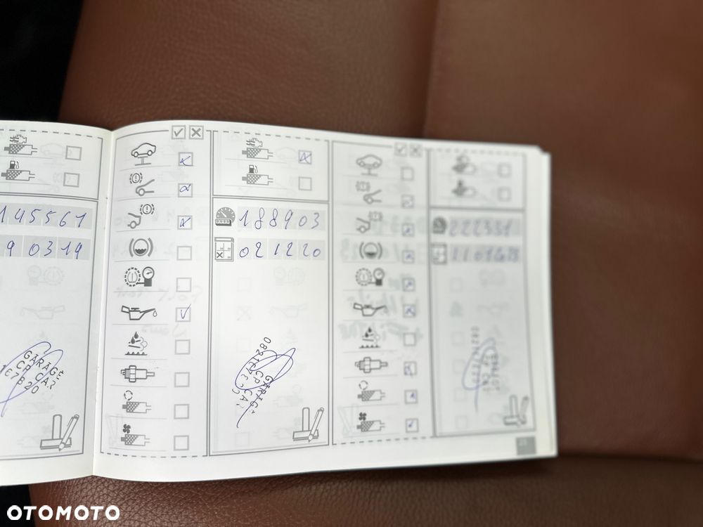 BMW Seria 5 520d - 34