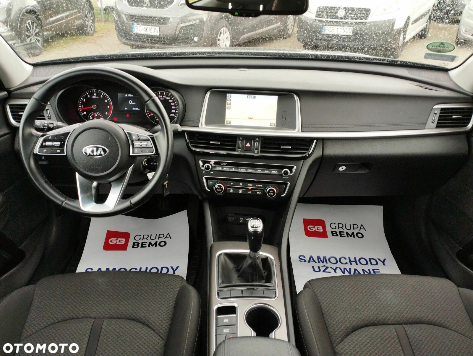Kia Optima 2.0 L - 16