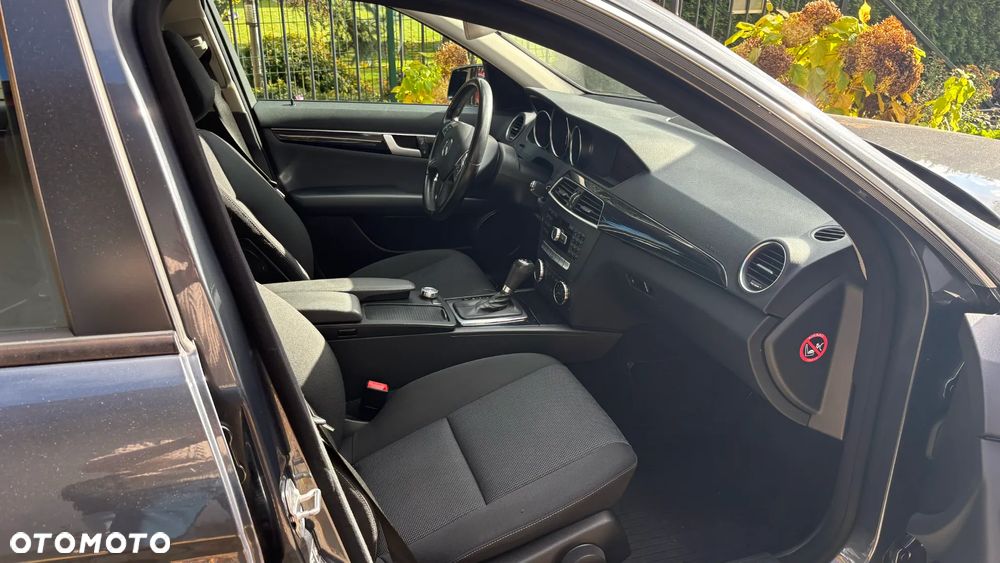 Mercedes-Benz Klasa C - 12