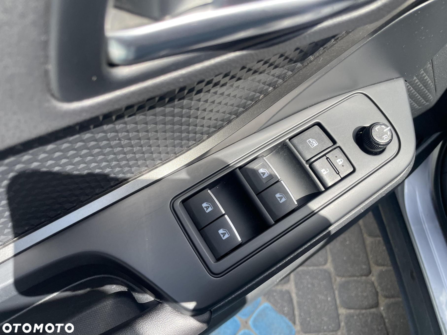 Toyota C-HR 1.2 T GPF Premium - 19