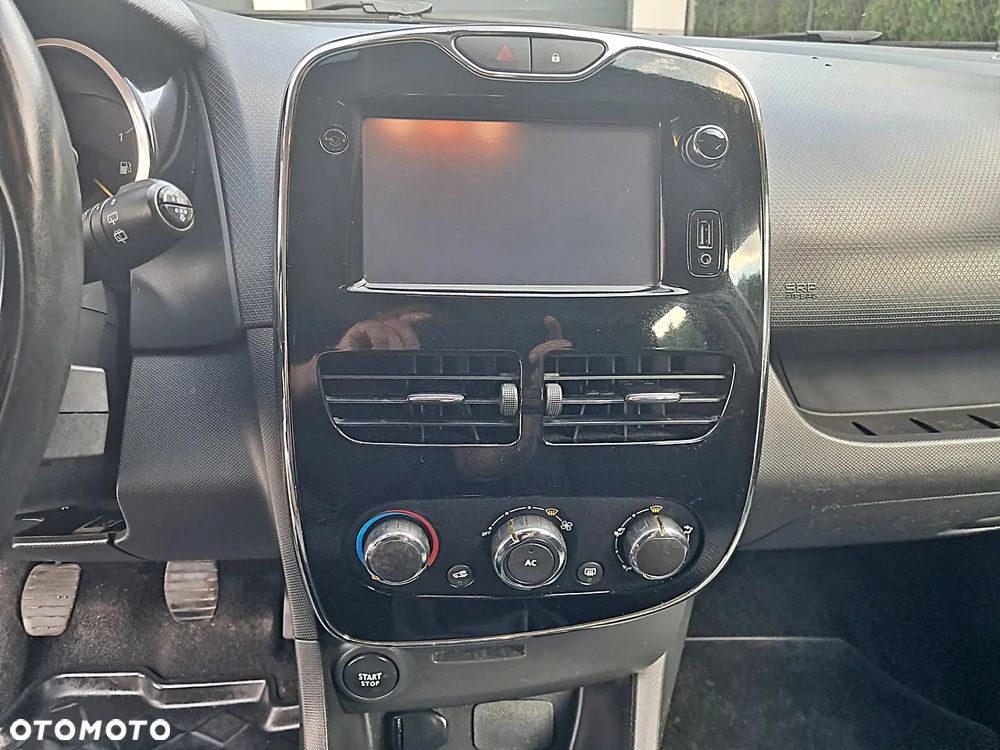 Renault Clio - 18