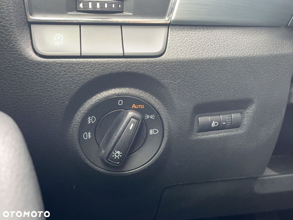 Skoda Fabia 1.0 TSI Ambition - 19