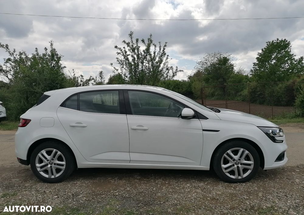 Renault Megane BLUE dCi Zen - 7