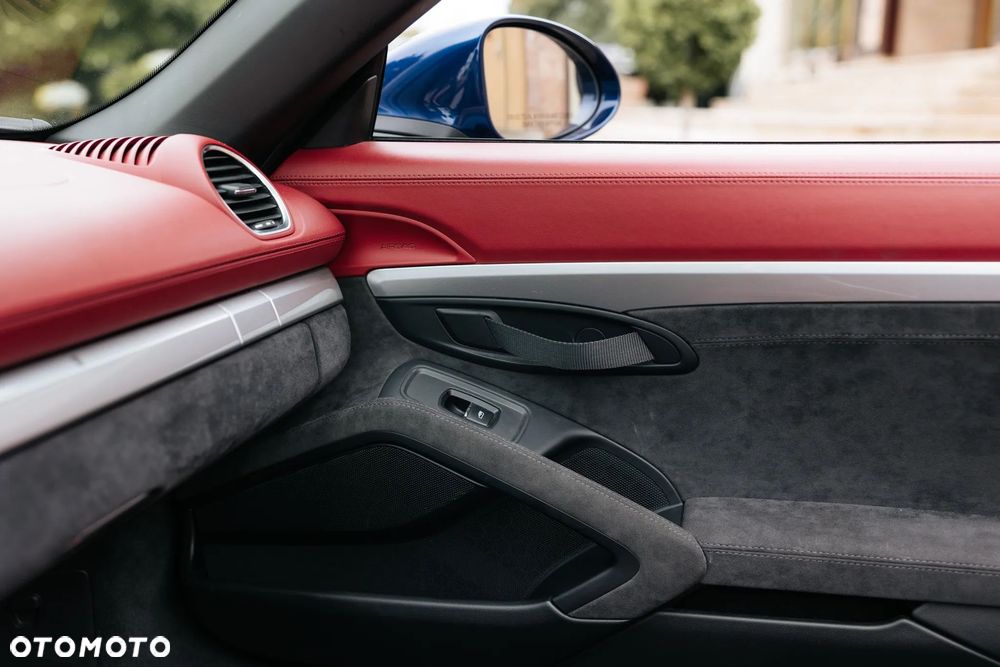 Porsche 718 Boxster Spyder - 16