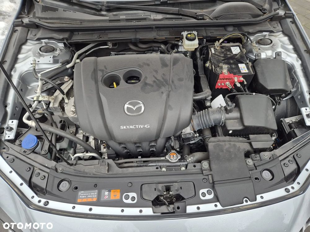 Mazda 3 SKYACTIV-G 2.0 M-Hybrid SELECTION - 8