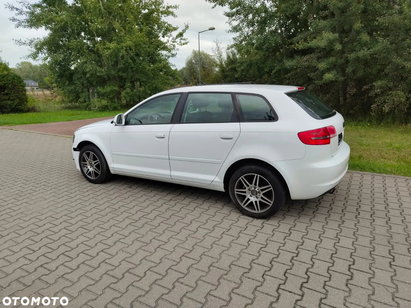 Audi A3 Sportback 1.6 Attraction - 12