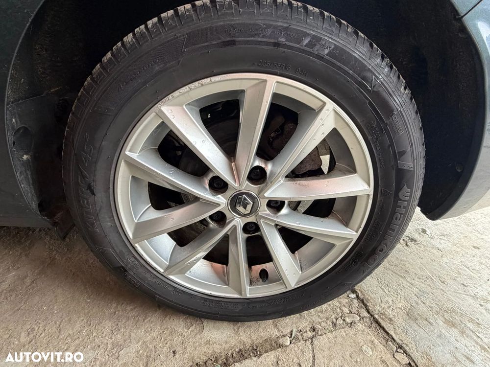 Renault Megane ENERGY dCi 110 Start & Stopp Bose Edition - 24