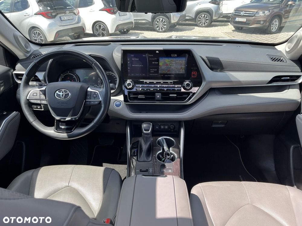 Toyota Highlander - 11