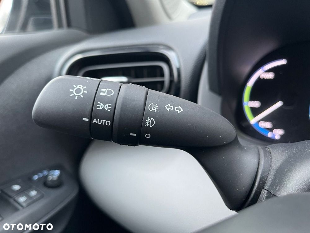 Toyota Yaris Cross Hybrid 1.5 Comfort - 27