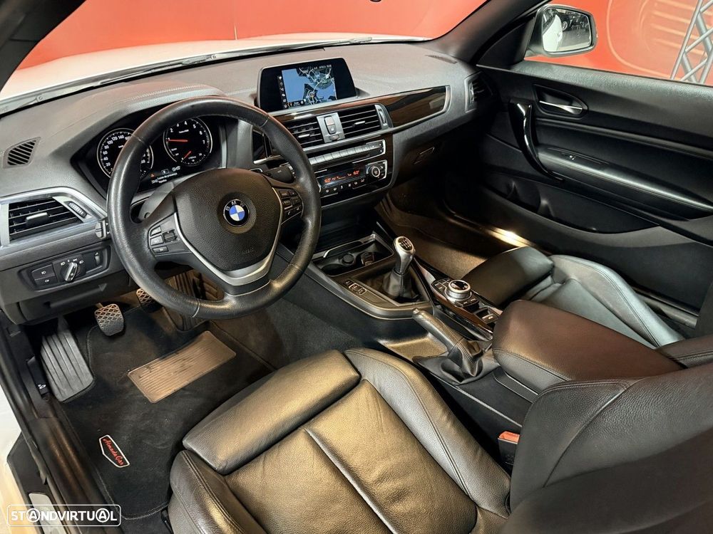 BMW 218 i Cabrio Line Sport - 11