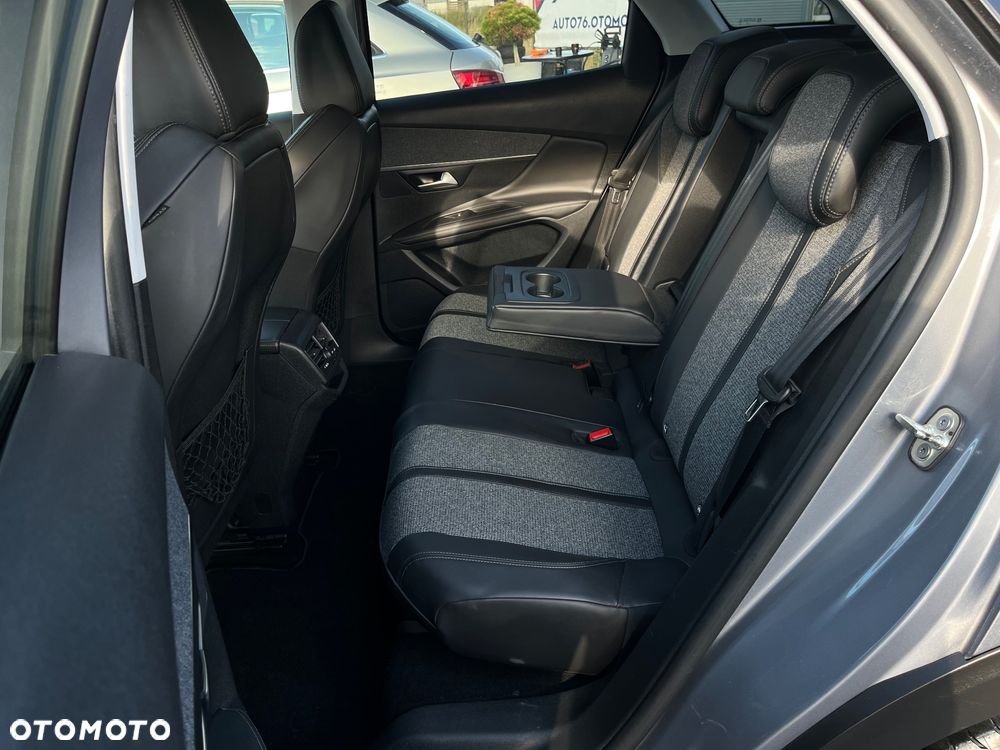Peugeot 3008 PureTech 130 Stop & Start GPF EAT8 Allure - 25