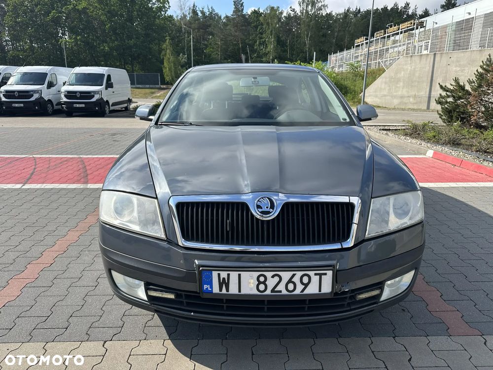 Skoda Octavia 2.0 TDI DPF Ambiente - 2