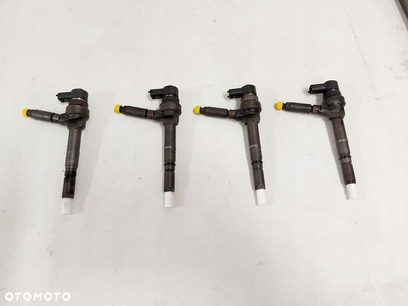 OPEL ASTRA 3 III H MERIVA A 1.7 CDTI WTRYSKIWACZ WTRYSK PALIWA 0445110175 - 1