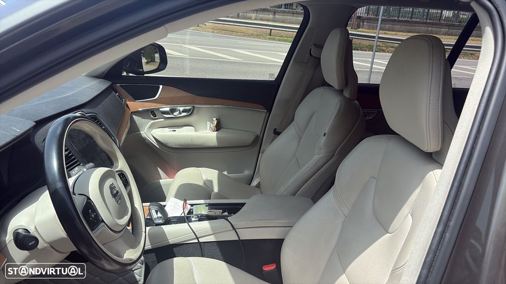 Volvo XC 90 - 7