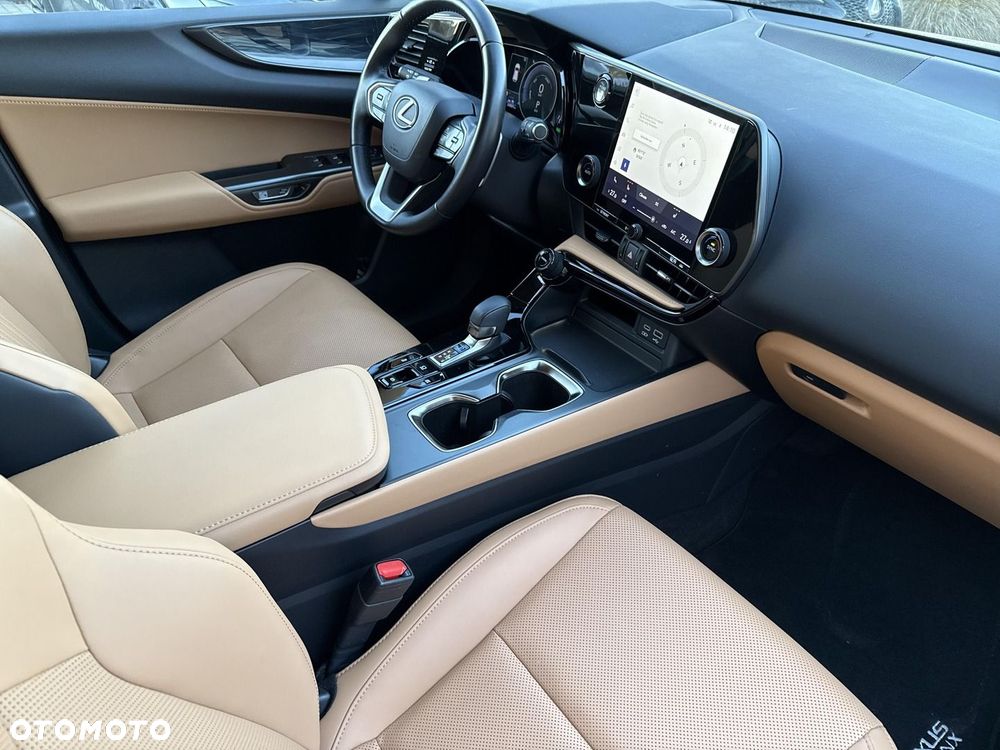 Lexus NX 350h Prestige 2WD - 16