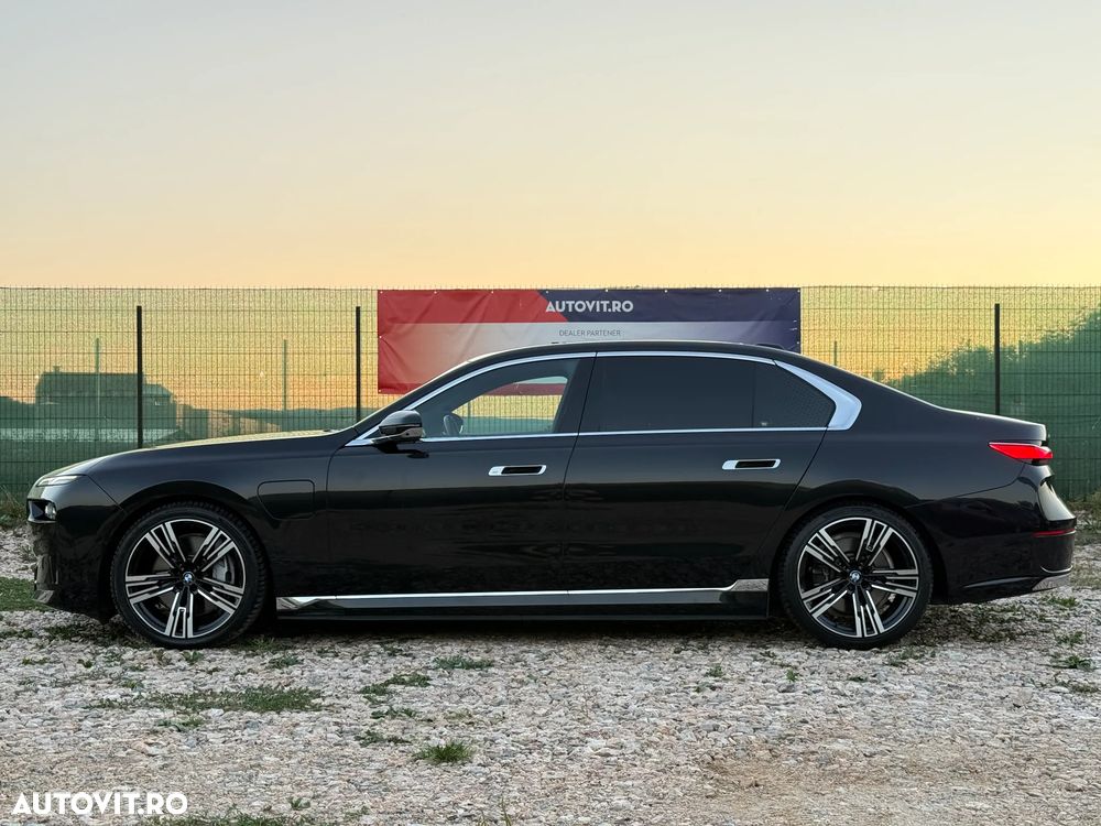 BMW Seria 7 - 11