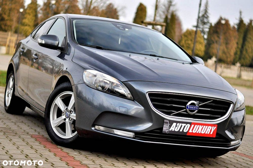 Volvo V40 D2 Momentum - 3
