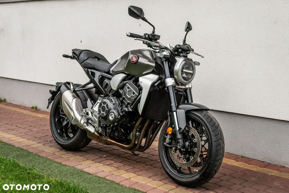 Honda CB - 4
