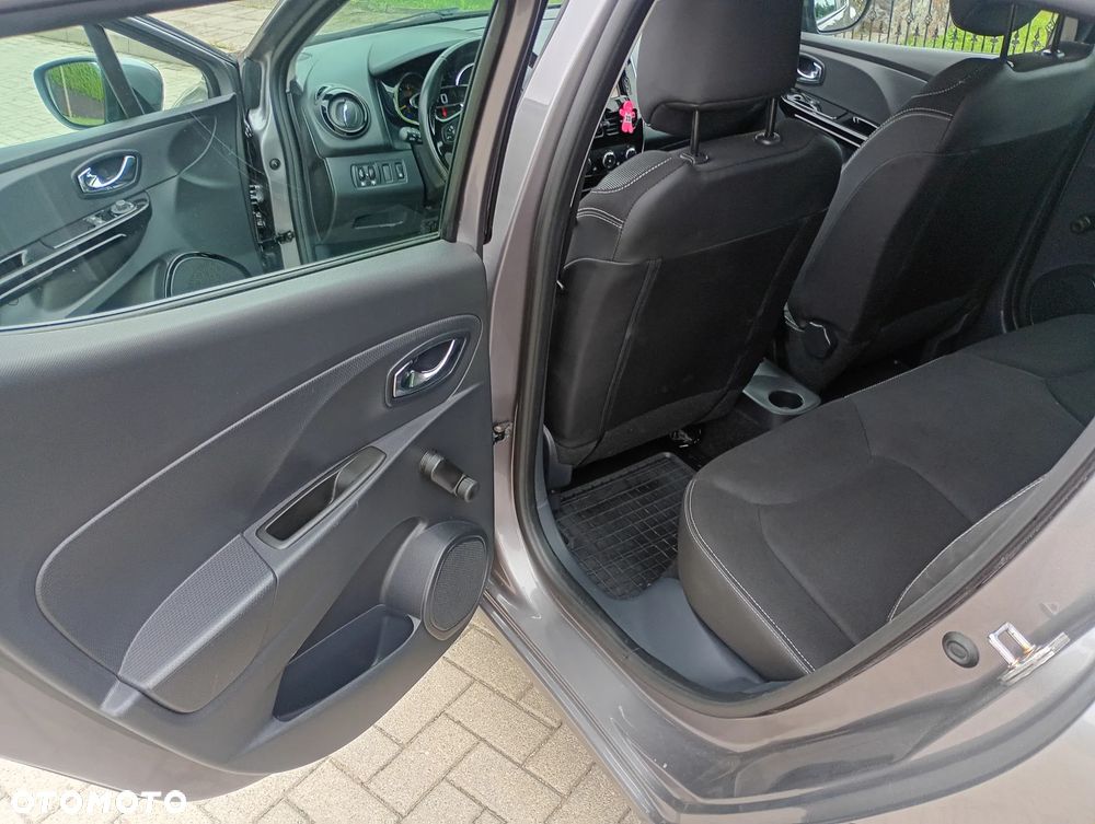 Renault Clio - 6