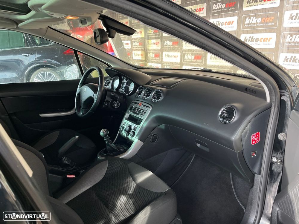 Peugeot 308 SW 1.6 e-HDi Allure CVM6 - 47