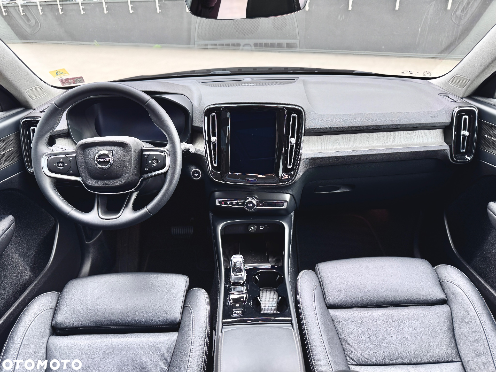 Volvo XC 40 B5 AWD Ultimate Dark - 6