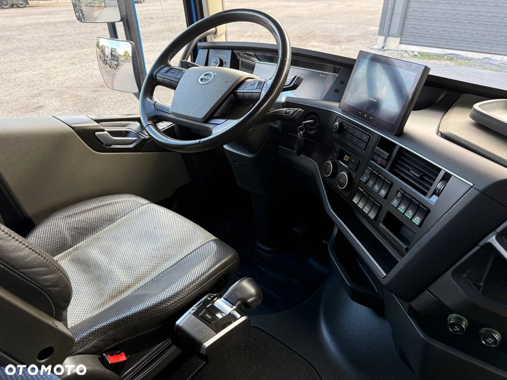 Volvo FH 500/EURO6/PODUSZKA P+T/SKÓRY/NAVI/FULL LED/ - 30
