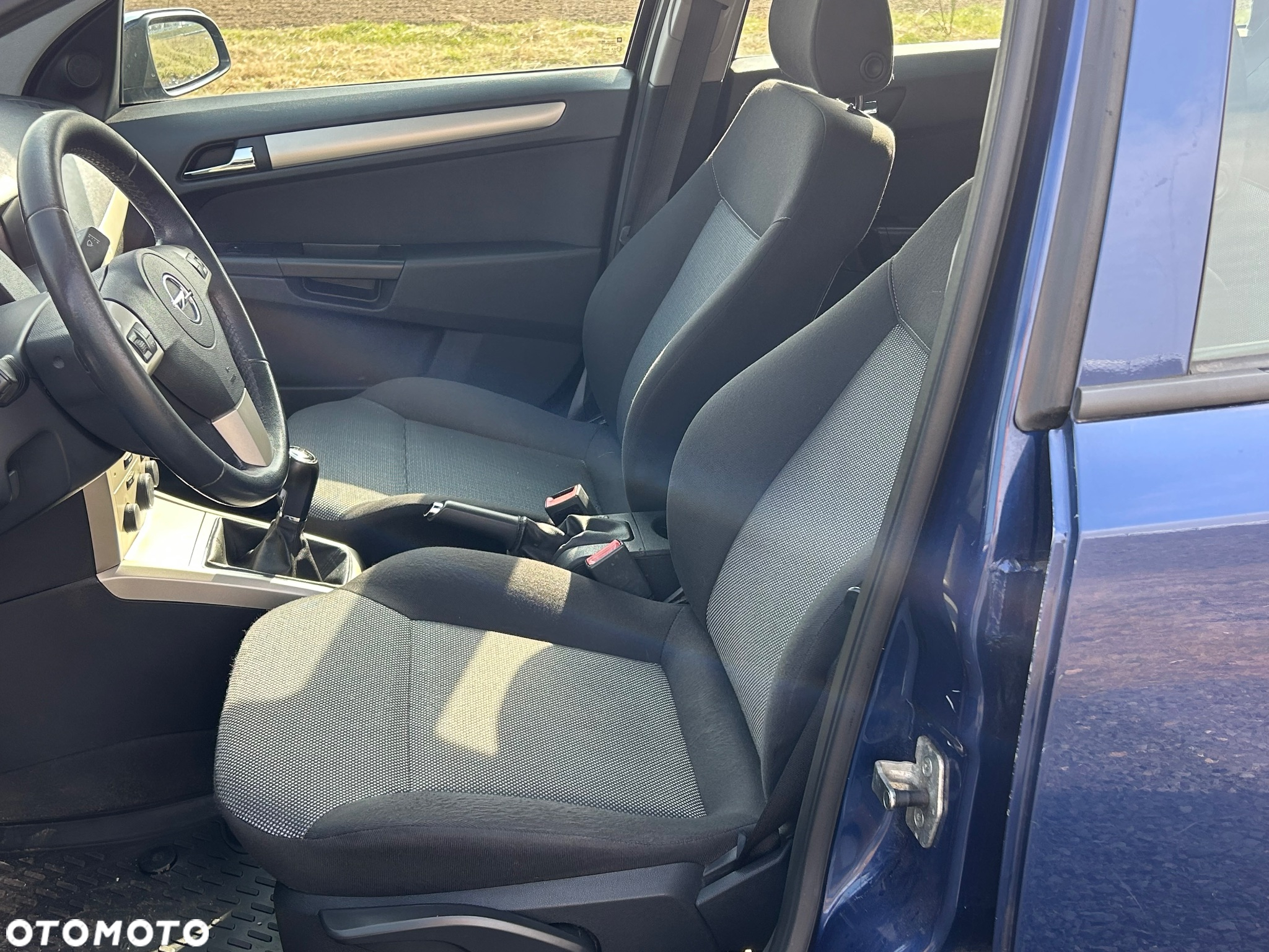 Opel Astra IV 1.6 Sport - 11