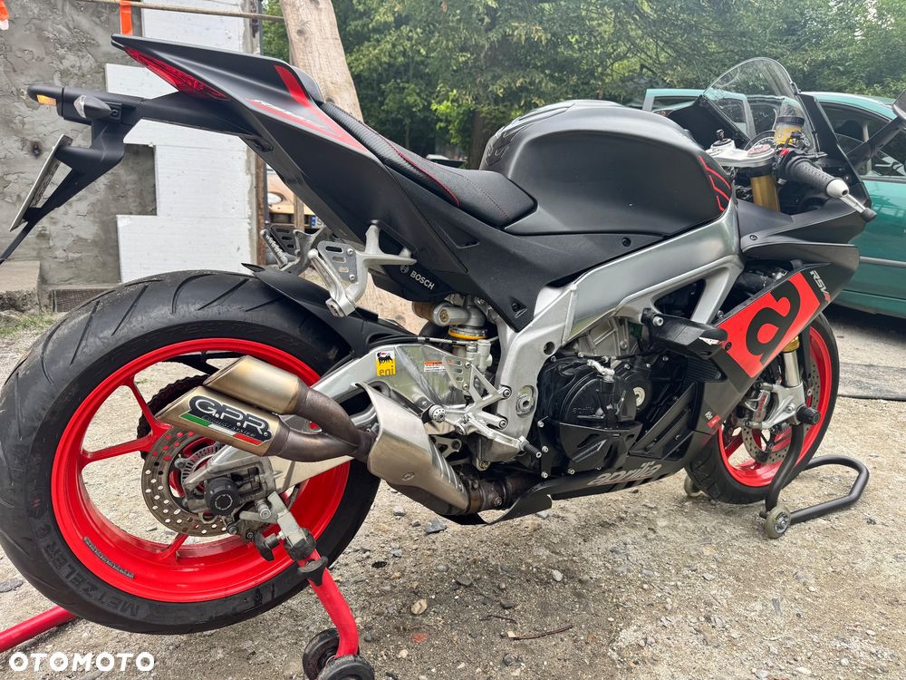 Aprilia RSV - 6