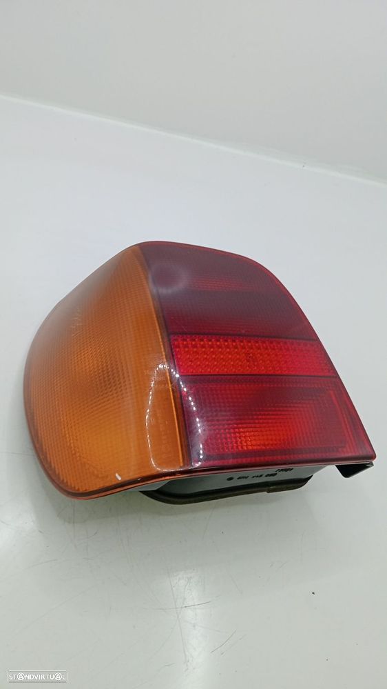Farolim Stop Esq Volkswagen Polo (6N1) - 2