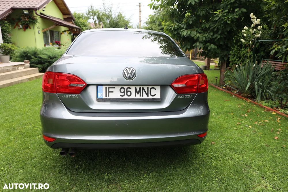 Volkswagen Jetta 2.0 TDI CR DPF Highline - 5