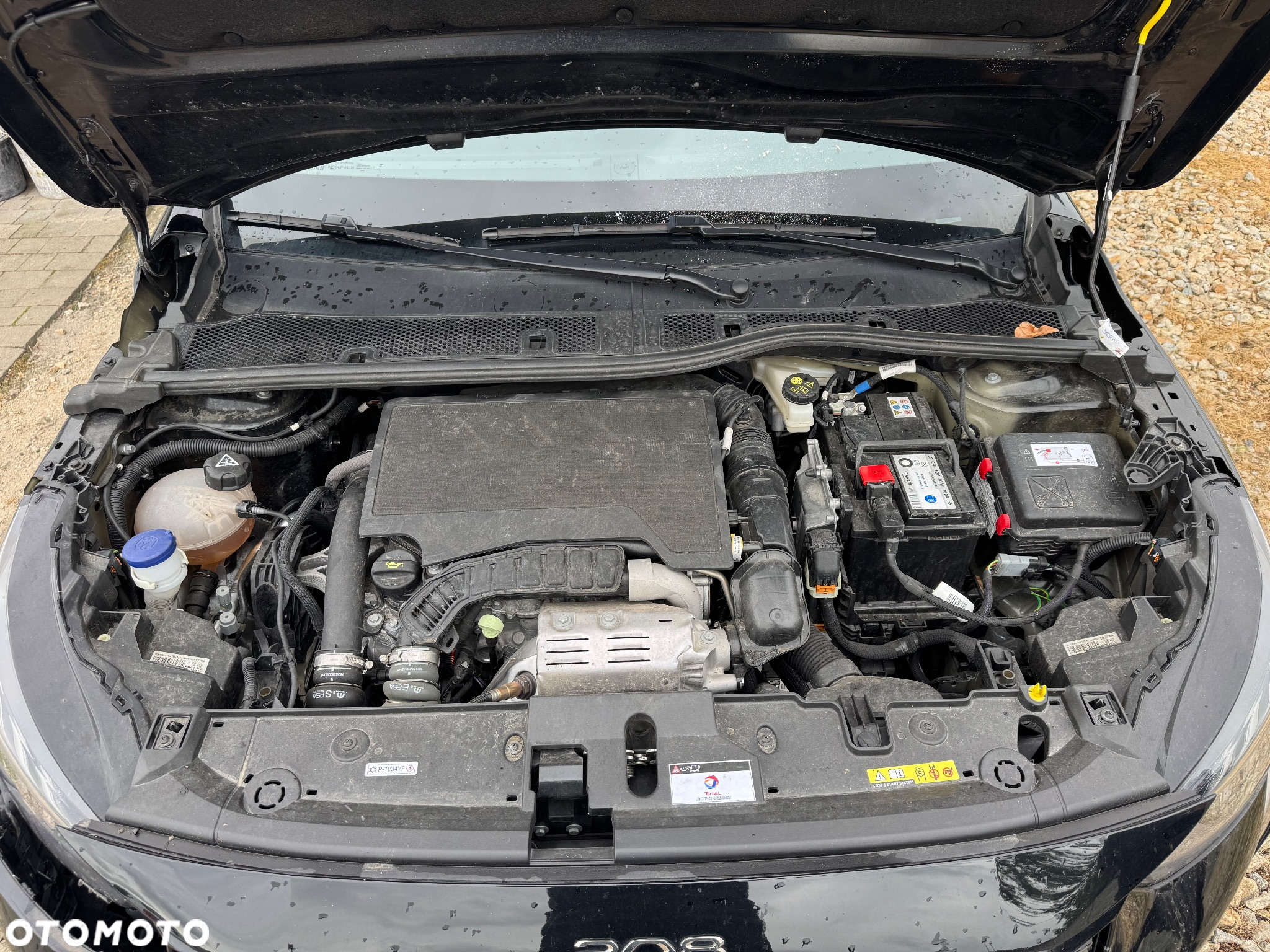 Peugeot 208 PureTech 100 EAT8 GT - 19
