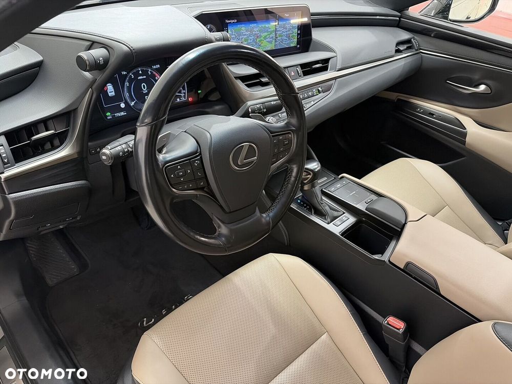 Lexus ES - 11