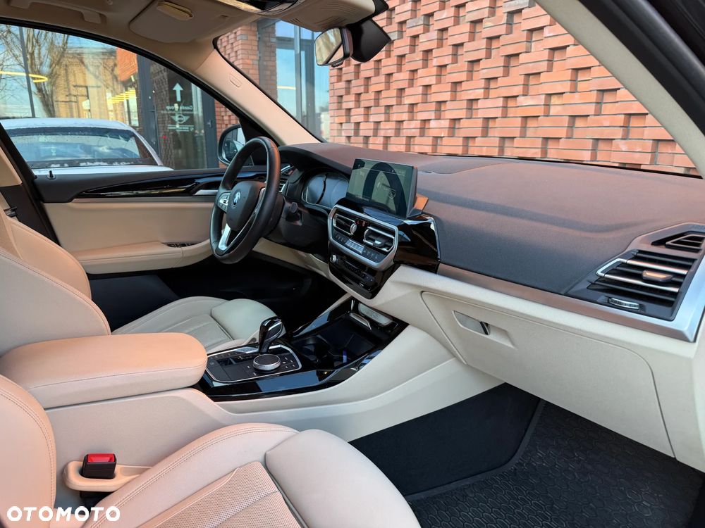 BMW X3 xDrive30e - 14