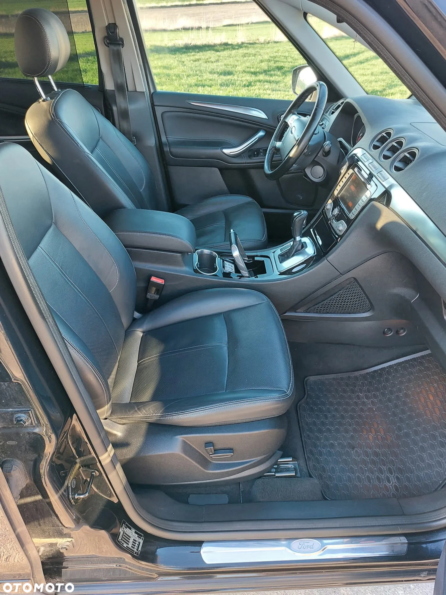 Ford S-Max - 19