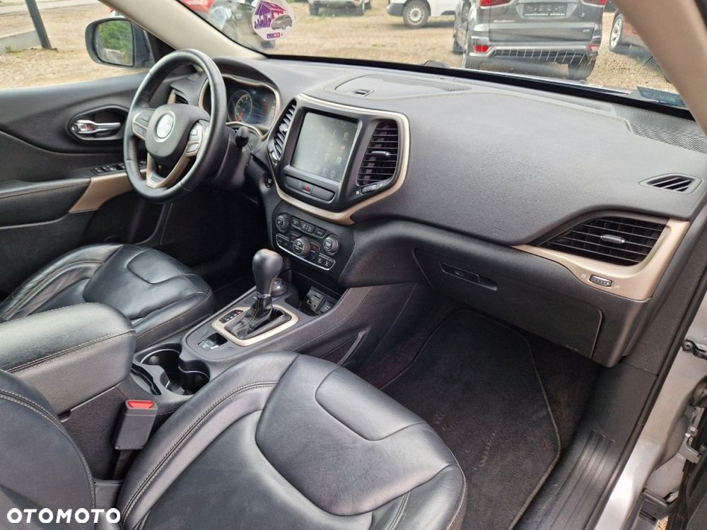 Jeep Cherokee 3.2 V6 Active Drive I Limited - 22