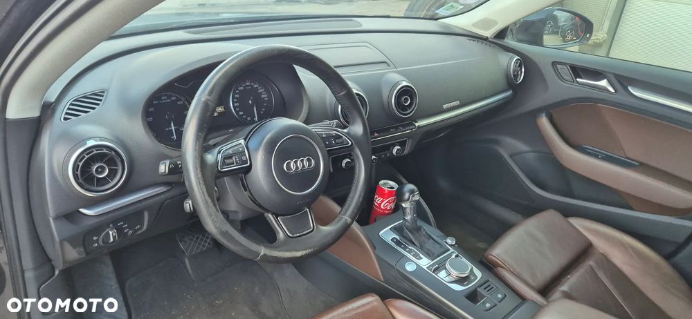 Audi A3 Sportback 1.4 TFSI E-tron Attraction e-S tronic - 19